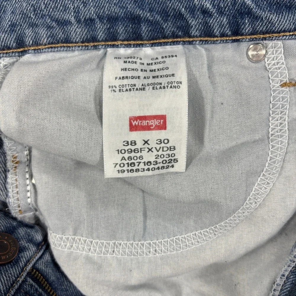 Wrangler Jeans Mens 38x30 Blue Premium Quality Straight Leg Denim Casual